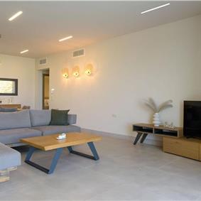 3 bedroom villa with pool & sea view, near Acharavi, sleeps 6